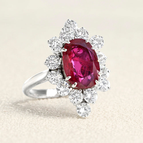 Bague 50 Bague en or gris, rubis birman et diamants 58 Facettes OC-61600017