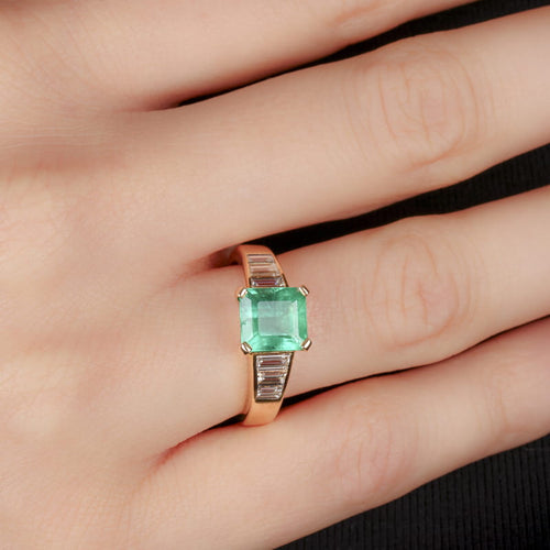 Bague 55 Bague - Émeraude et diamants en or jaune 58 Facettes OC-61300086