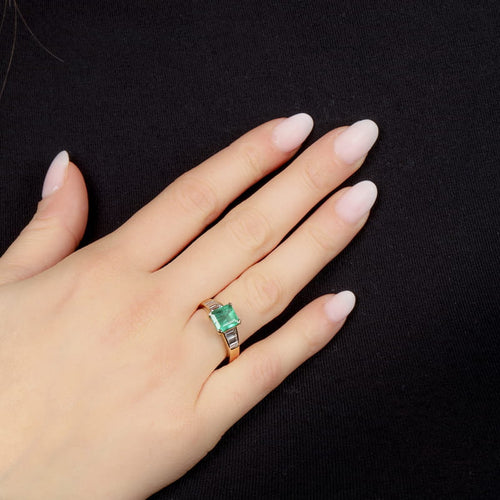 Bague 55 Bague - Émeraude et diamants en or jaune 58 Facettes OC-61300086