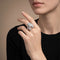 Bague 55 Bague lionceau - Bague sculpturale en or blanc avec diamants et émeraudes 58 Facettes 61E00474