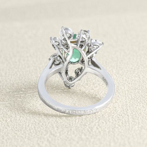 Bague 52 Bague en or gris 18 carats avec émeraude de Colombie et diamants 58 Facettes 61300065