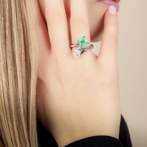 Bague 51 Bague en or gris, émeraude de Colombie et diamant 58 Facettes 61300002