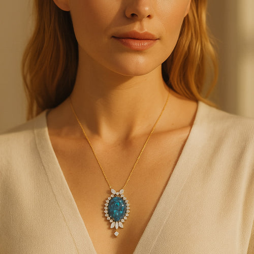 Pendentif Pendentif en or jaune avec opale bleue d’Australie et diamants 58 Facettes 64700138