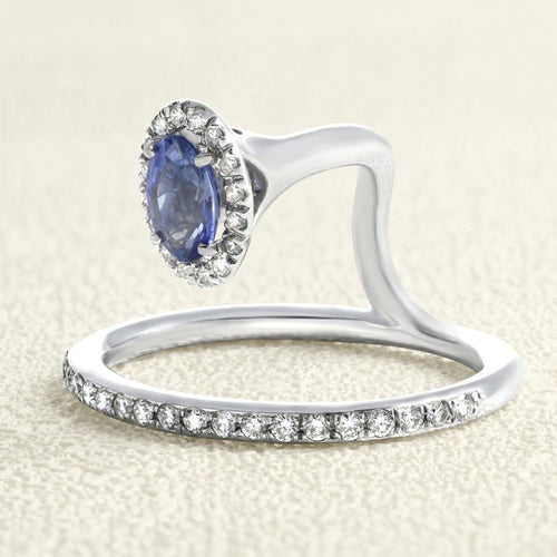 Bague 51 Bague en or blanc 18 carats avec saphir bleu et diamants 58 Facettes 61100040