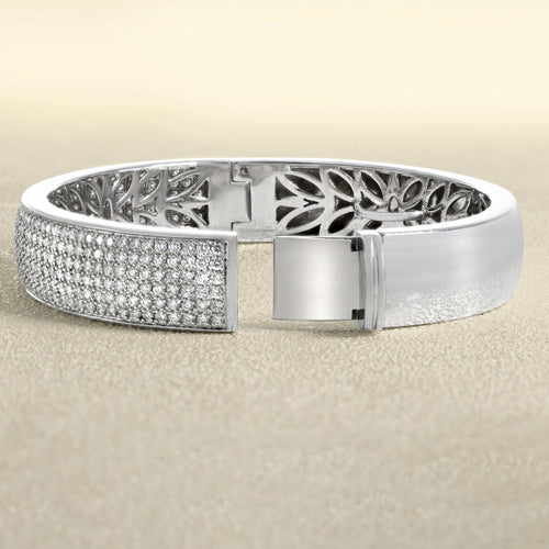 Bracelet 16 Waskoll - Bracelet jonc rigide en or gris 750 et diamants 58 Facettes 62800066