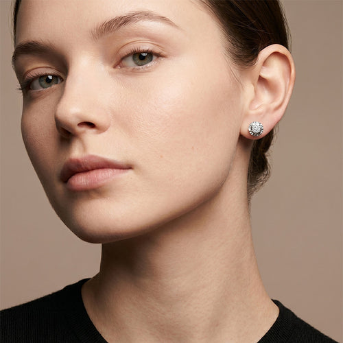 Boucles d'oreilles Boucles d’oreilles en or gris 18 carats et diamants 58 Facettes 66000128