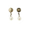 Boucles d'oreilles Boucles d’oreilles pendantes Art déco en or blanc 18 ct, perles et diamants 58 Facettes 23571