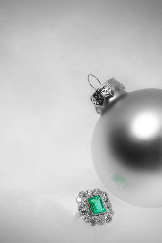 Bague 52 Bague de fiançailles en platine, émeraude 2,20 ct et diamants 58 Facettes 19343-0010