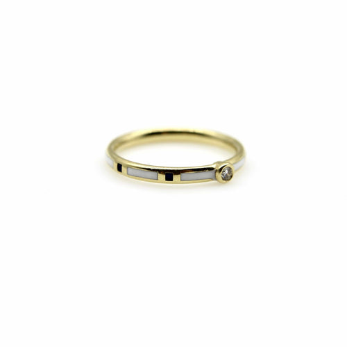 Bague Bague en or 18k émaillée noir et blanc avec diamant 58 Facettes A20017