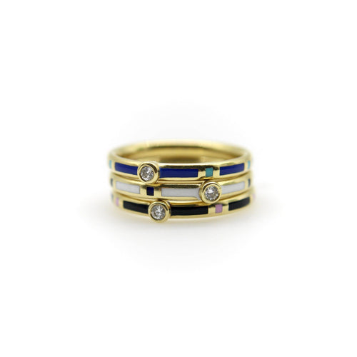 Bague Bague en or 18k émaillée noir et blanc avec diamant 58 Facettes A20017