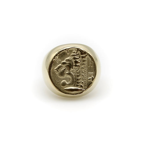 Bague Bague chevalière vintage tête de lion en or 14k 58 Facettes A2002J