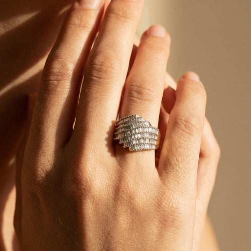 Bague 57 Ring en or jaune 585 avec diamants 58 Facettes 2184
