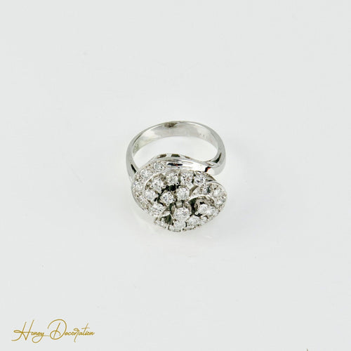 Bague 50 Bague en or blanc 14 carats avec diamants 58 Facettes 2319