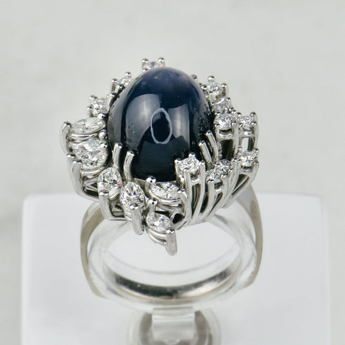 Bague 53.5 Bague en or blanc avec saphir et diamants 58 Facettes 1864