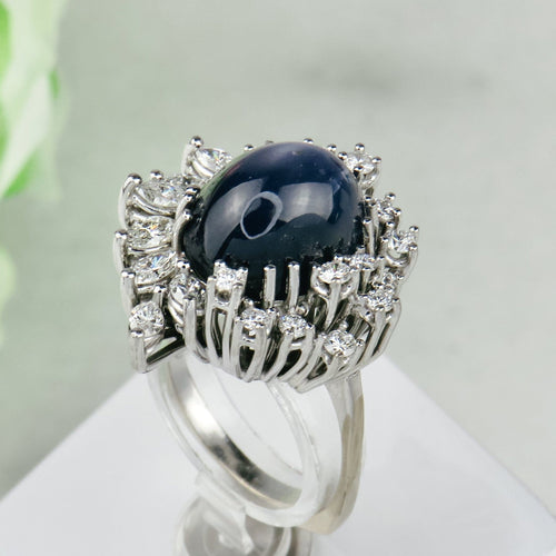 Bague 53.5 Bague en or blanc avec saphir et diamants 58 Facettes 1864
