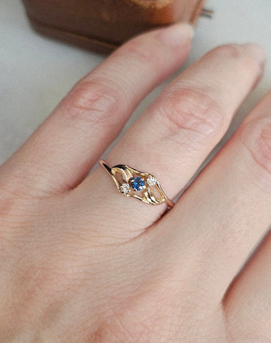 Bague 52 Bague saphir et diamants en or rose 18 carats 58 Facettes 470