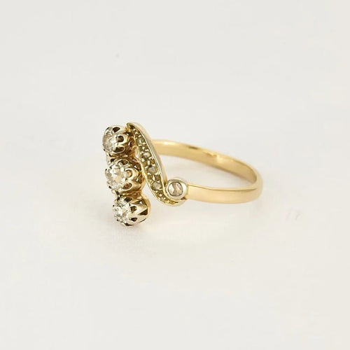 Bague 54.5 Bague ancienne en or jaune et or blanc 18K et diamants 58 Facettes LAV1851