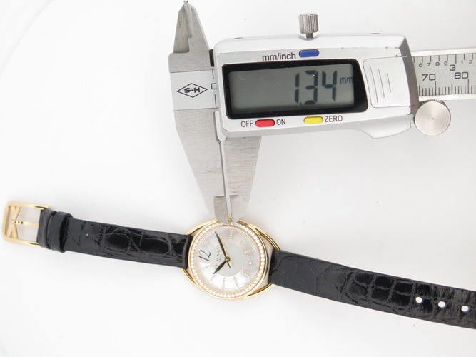 Montre Chaumet Liens Lumière - Montre femme quartz en or jaune 18k, diamants et nacre 58 Facettes 253809