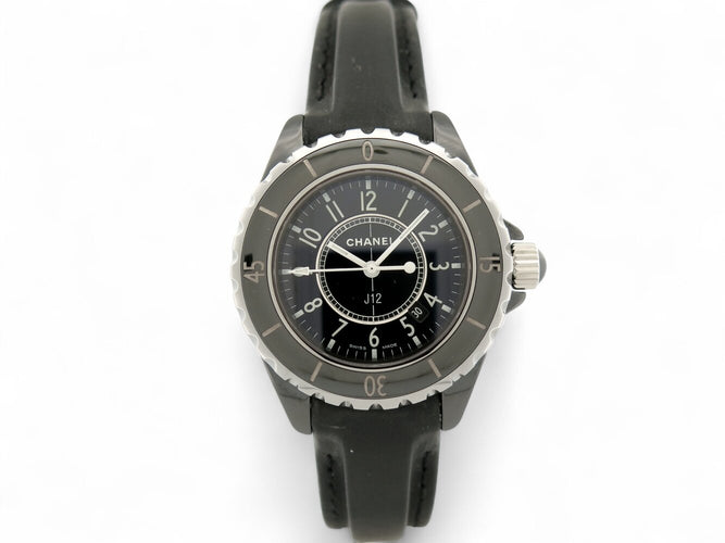 Montre Chanel - Montre J12 H5695 quartz 33 mm en céramique 58 Facettes 270890