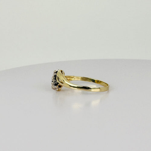 Bague 57 Bague vintage en or jaune 14 carats et 3 diamants 58 Facettes 2512014