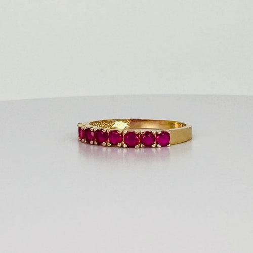 Bague 54 Bague vintage en or jaune 14 carats et rubis 58 Facettes 2601099