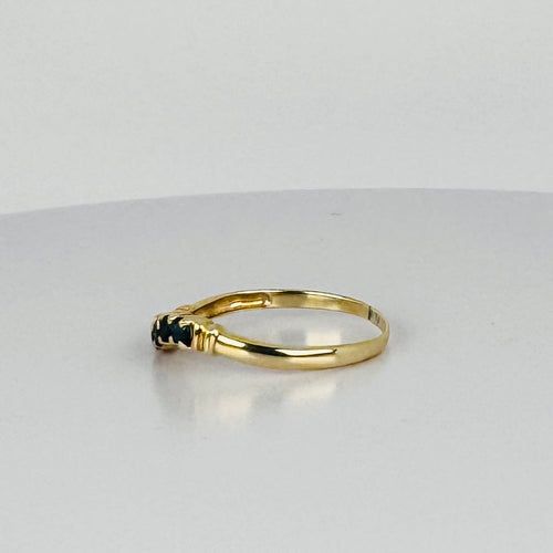 Bague 54 Bague chevron vintage en or jaune 14 carats et saphirs bleus 58 Facettes 2505009