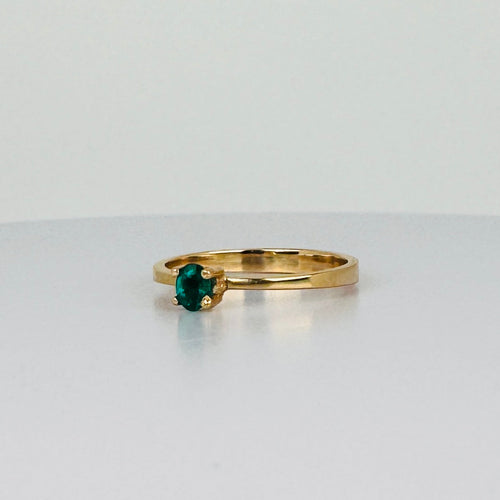Bague 56 Bague vintage en or jaune 18k avec émeraude ovale 58 Facettes 2601015