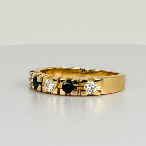 Bague 54 Bague vintage en or jaune 18 ct avec diamants et saphirs 58 Facettes 2409020