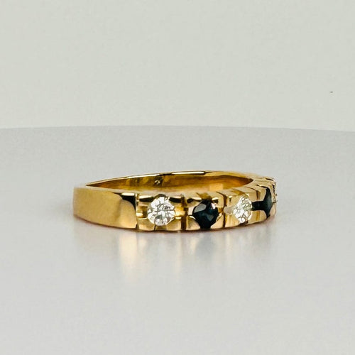 Bague 54 Bague vintage en or jaune 18 ct avec diamants et saphirs 58 Facettes 2409020