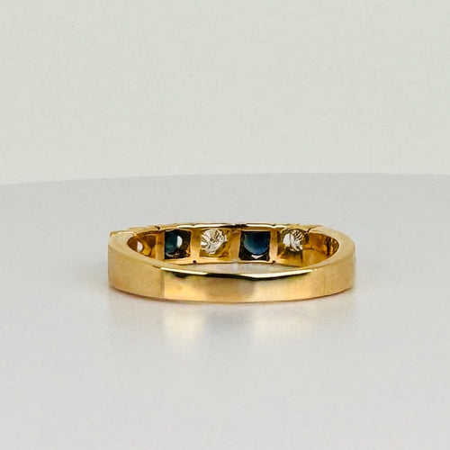 Bague 54 Bague vintage en or jaune 18 ct avec diamants et saphirs 58 Facettes 2409020