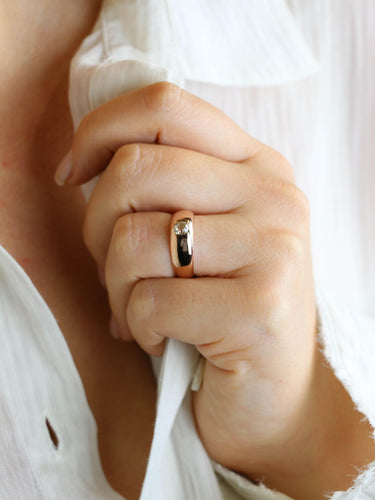 Bague 53.5 Bague jonc en or rose 18 carats avec diamant taille ancienne 0,40 ct 58 Facettes 1176.4