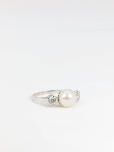Bague 55 Bague trilogie en platine avec perle et diamants 58 Facettes 277
