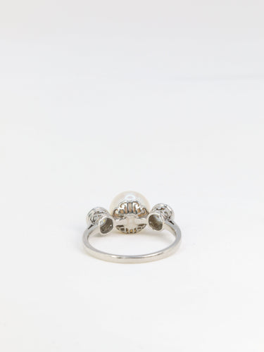 Bague 55 Bague trilogie en platine avec perle et diamants 58 Facettes 277