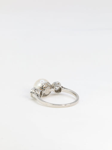 Bague 55 Bague trilogie en platine avec perle et diamants 58 Facettes 277