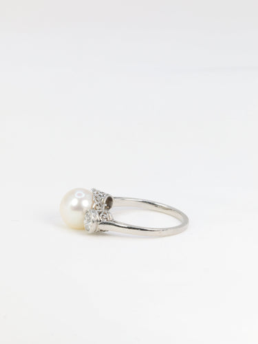 Bague 55 Bague trilogie en platine avec perle et diamants 58 Facettes 277