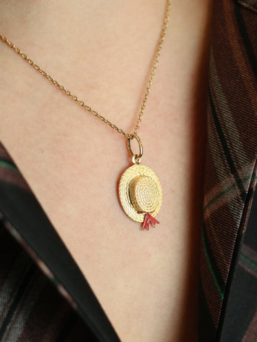 Pendentif Pendentif charm chapeau canotier vintage en or jaune 18 carats, émail rouge 58 Facettes 1098.26