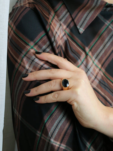 Bague 59.5 Bague jonc cocktail en or jaune 18 carats avec saphir ovale 58 Facettes 1087.14