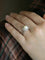 Bague 50 Bague marguerite vintage en or blanc 18 carats avec perle et diamants 58 Facettes 1186.3