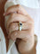 Bague 59 Bague trèfle en or jaune 18 carats, saphir, diamants et nacre 58 Facettes 1204.2