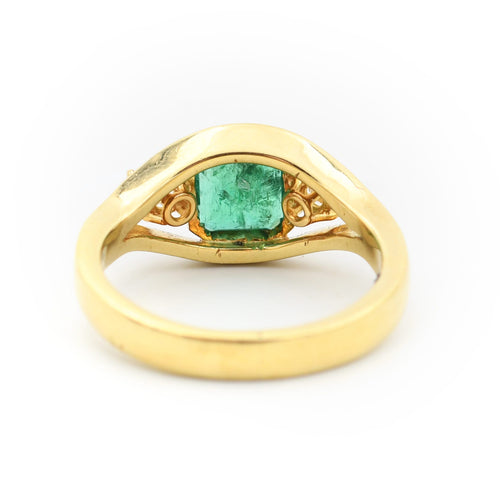 Bague Bague en or jaune 18 ct avec émeraude de Zambie 1,38 ct et diamants 58 Facettes 10519