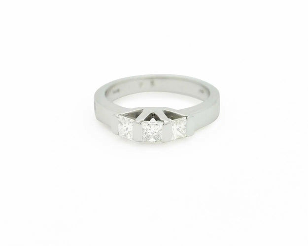 Bague Davite & Delucchi - Bague trilogie en or blanc 18 ct et diamants 58 Facettes 7492