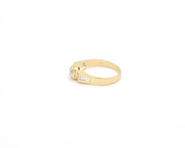 Bague Bague en or jaune 18 carats avec diamant 0,38 ct et diamants 58 Facettes 13727