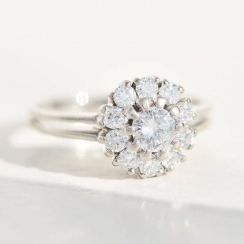 Bague 52 Bague entourage en or blanc 14K avec 11 diamants (0,70 ct) 58 Facettes 3230-10