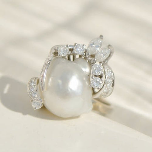 Bague 54 Bague en or blanc 14 carats avec perle des mers du Sud et diamants 58 Facettes 3229-16