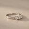 Bague 55 Triologie - Bague en or blanc 14K avec 3 diamants 58 Facettes 3229-23