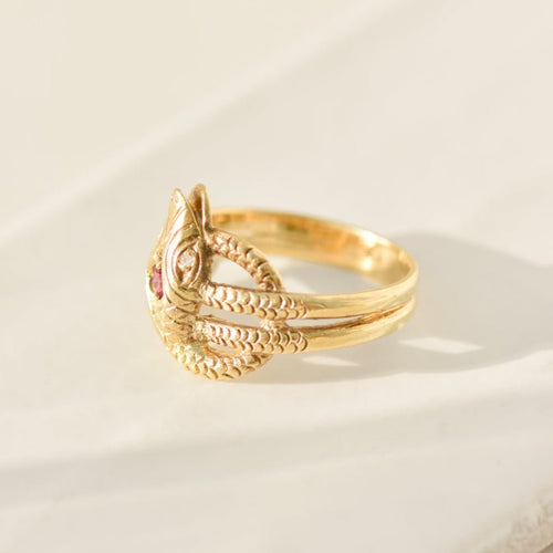 Bague 56 Bague serpent vintage en or jaune 14K avec rubis 58 Facettes 3229-9