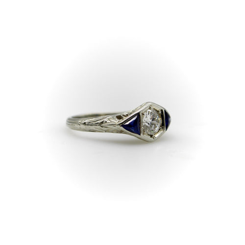 Bague Art déco - Bague en or blanc 14 carats, diamant et saphirs 58 Facettes A20048