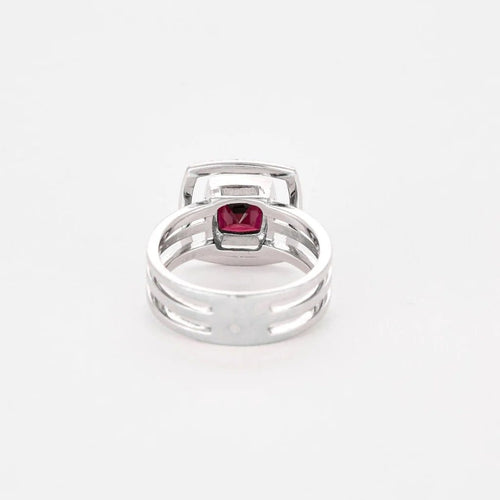 Bague 52 Bague moderne or gris, grenat et diamants 58 Facettes 250171