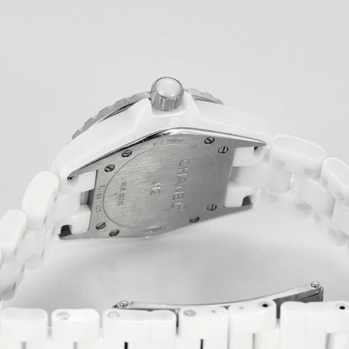 Montre CHANEL- J12 - Montre en céramique blanche. 58 Facettes 250278