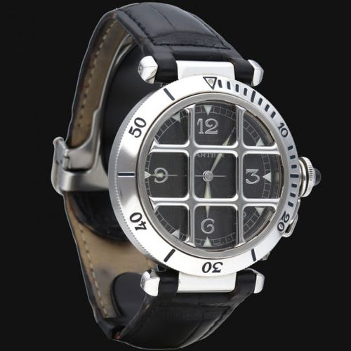 Montre Cartier Pasha - Montre automatique en acier 38 mm 58 Facettes MT42743
